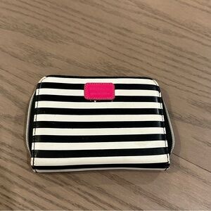 Nail Tool Set Black and White Striped